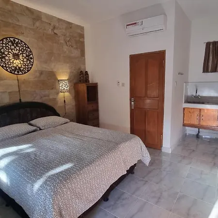 Catra Homestay Beach Apartments Candi Dasa  Exterior photo