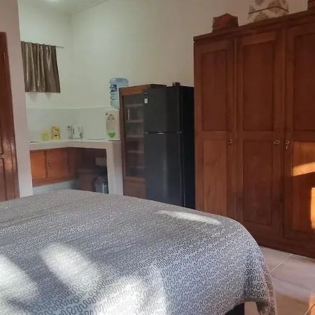 Catra Homestay Beach Apartments Candi Dasa  Exterior photo