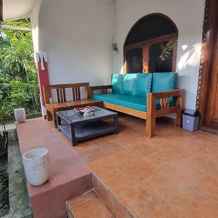 Catra Homestay Beach Apartments Candi Dasa  Exterior photo