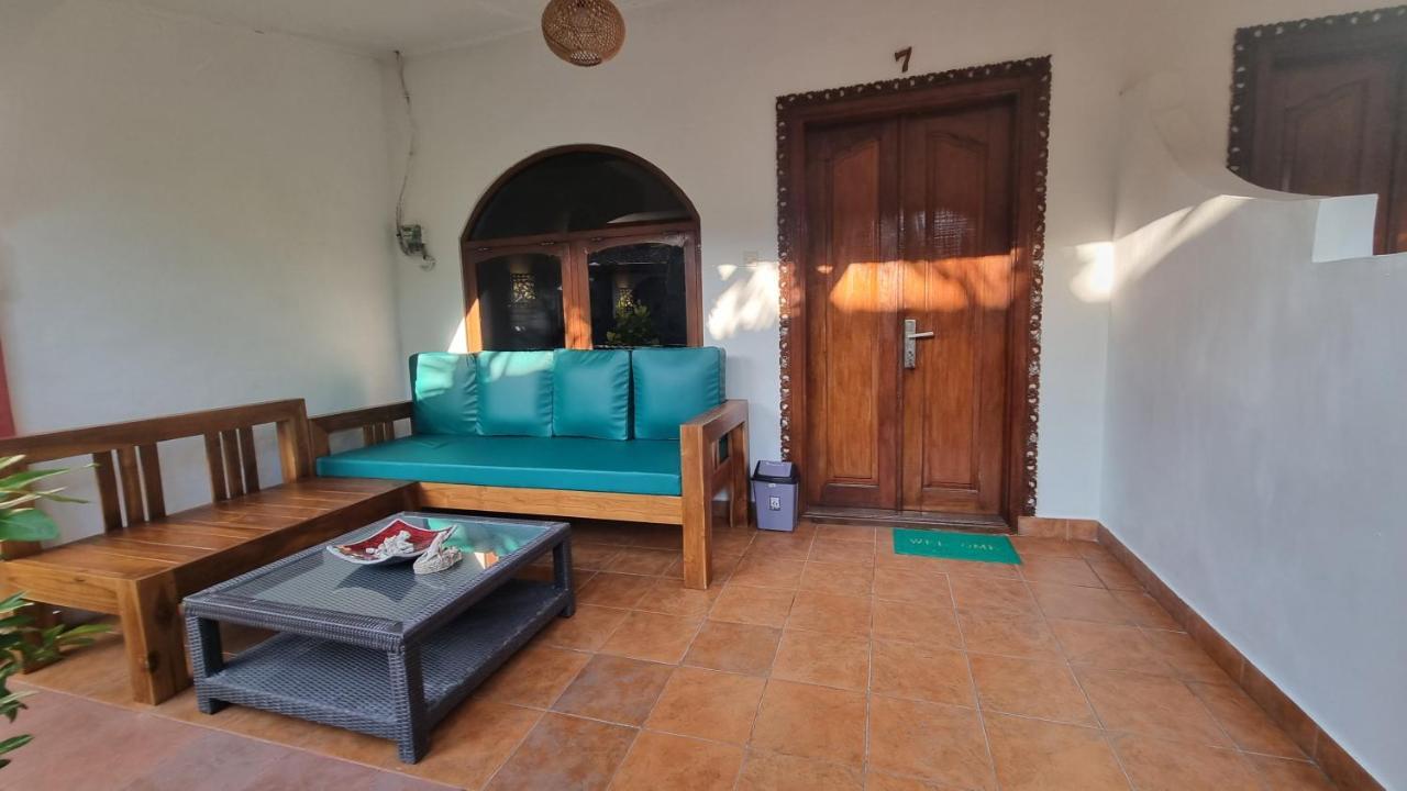 Apartemen Catra Candi Dasa (Bali)
